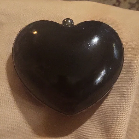 Iron First Hardshell Heart Clutch - Picture 2 of 5